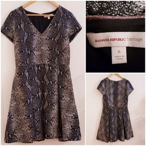 Banana Republic Heritage Dress Size 6 Snake Python Print Black Gold Metallic Cap